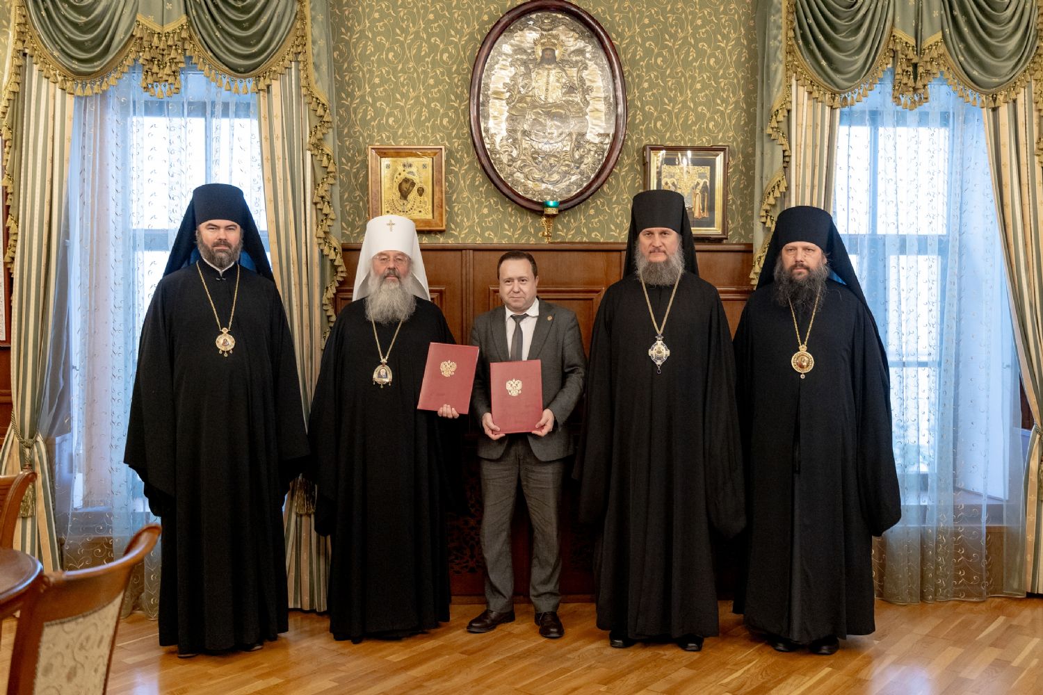 Подписано соглашение о сотрудничестве между Татарстанской митрополией и Фондом социального и пенсионного страхования РТ