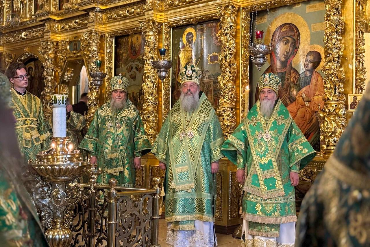 В день памяти преподобного Сергия Радонежского митрополит Кирилл принял участие в церковных торжествах в Троице-Сергиевой лавре