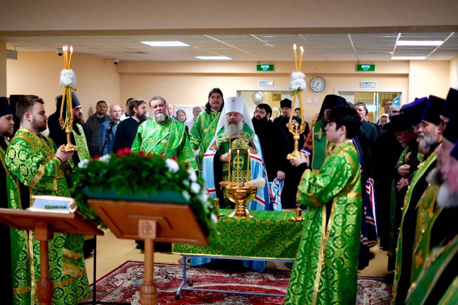 Глава Татарстанской митрополии освятил здание Георгиевской православной гимназии в Набережных Челнах