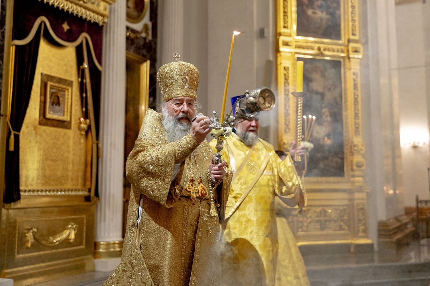 В канун Недели 23-й по Пятидесятнице митрополит Кирилл совершил всенощное бдение в Казанском кафедральном соборе