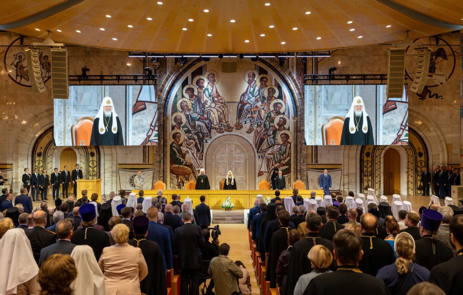 Святейший Патриарх Кирилл возглавил пленарное заседание XXVII Всемирного русского народного собора, посвященного теме «К 80-летию Победы. Защитники Отечества: военный и духовный подвиг»