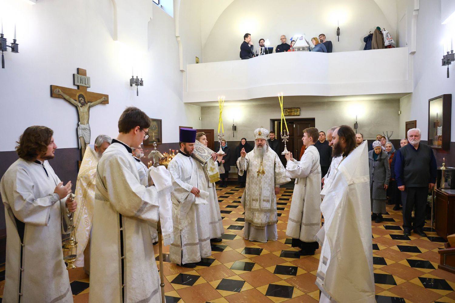 Митрополит Алексий и митрополит Кирилл совершили Литургию в Смоленском храме города Тулы