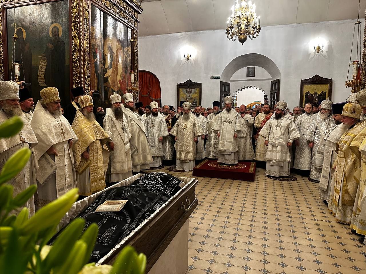 Митрополит Кирилл принял участие в отпевании иеросхимонаха Иоанна (Миронова)