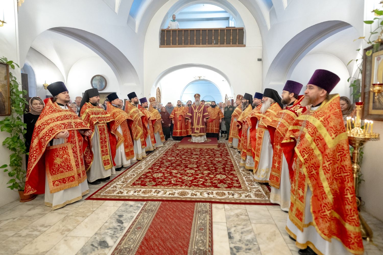 Митрополит Кирилл возглавил престольный праздник в Варваринском храме Казани