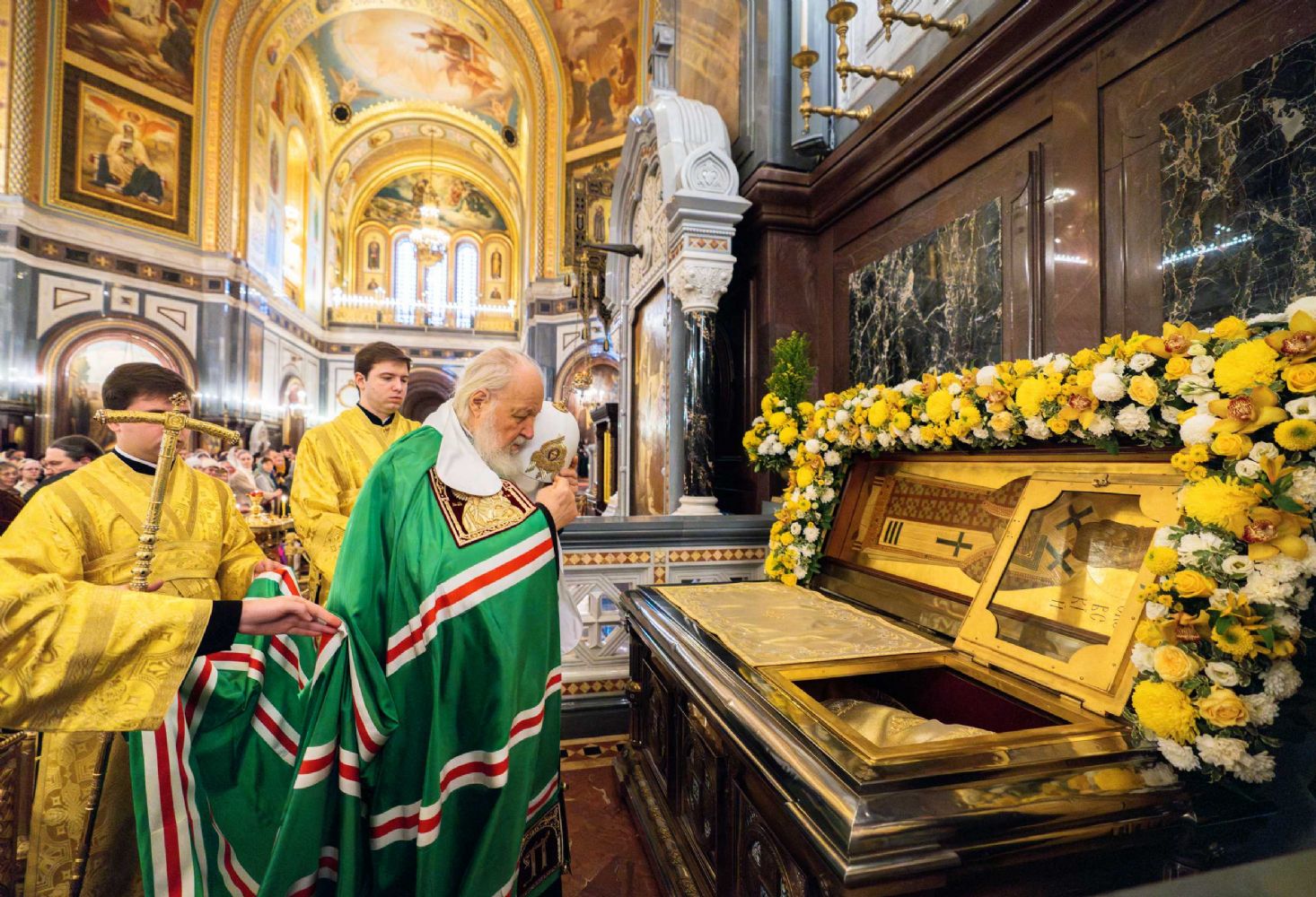 В день памяти святителя Филарета Московского Предстоятель Русской Церкви совершил Литургию в Храме Христа Спасителя