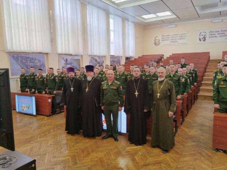 Священники Казанской епархии приняли участие в круглом столе, посвящённом Великой Победе