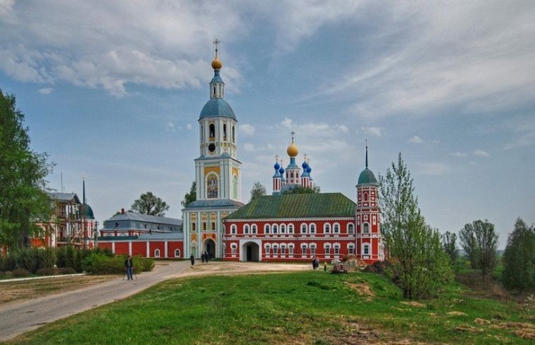 Паломническая служба Казанской епархии приглашает верующих посетить Богородице-Рождественский Санаксарский монастырь