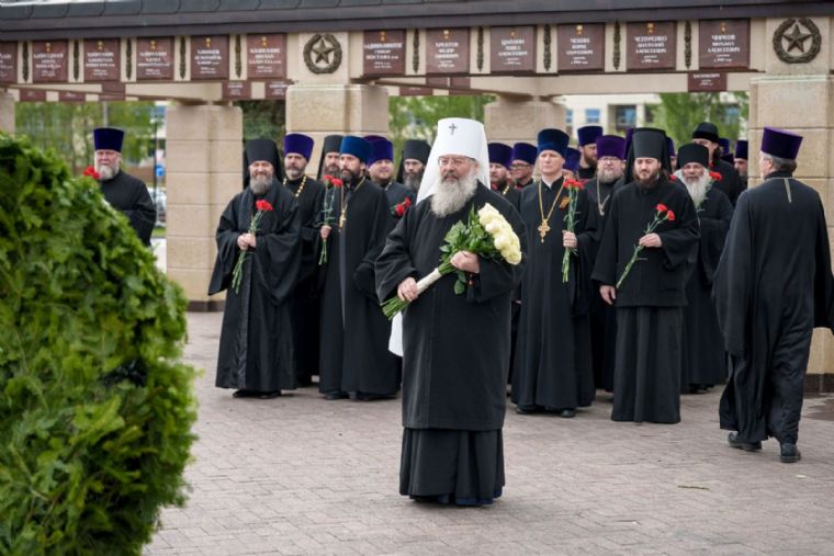 Митрополит Кирилл возглавит церемонию возложения венков духовенством Казанской епархии к мемориалу героям Великой Отечественной войны