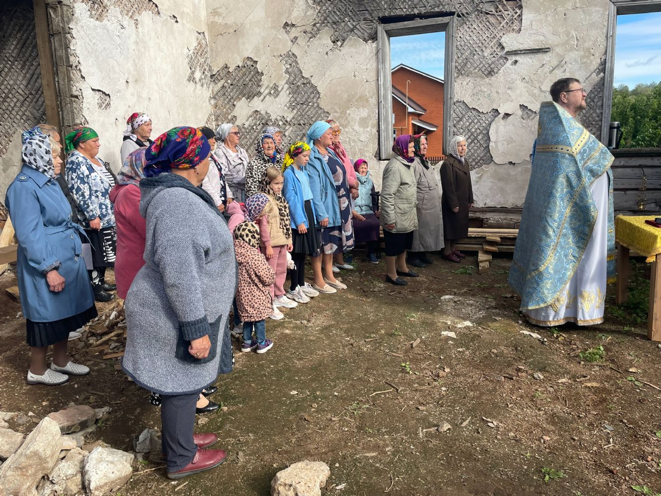 В старинном Спасском храме в селе Ачи совершена Божественная литургия