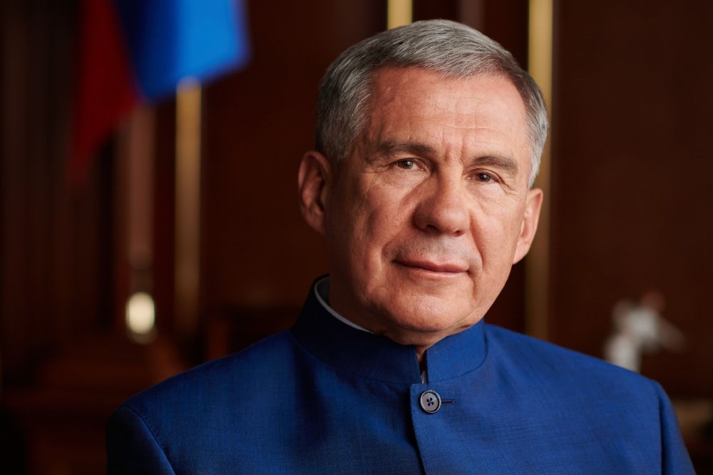 Рустам Минниханов поздравил татарстанцев с Рождеством Христовым