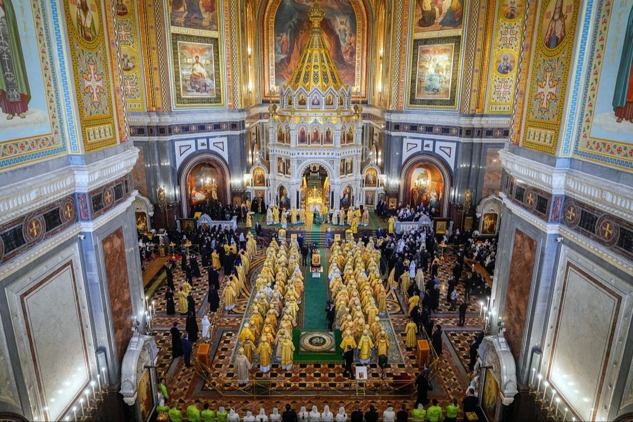 В семнадцатую годовщину интронизации Святейшего Патриарха Кирилла в Храме Христа Спасителя совершена Божественная литургия