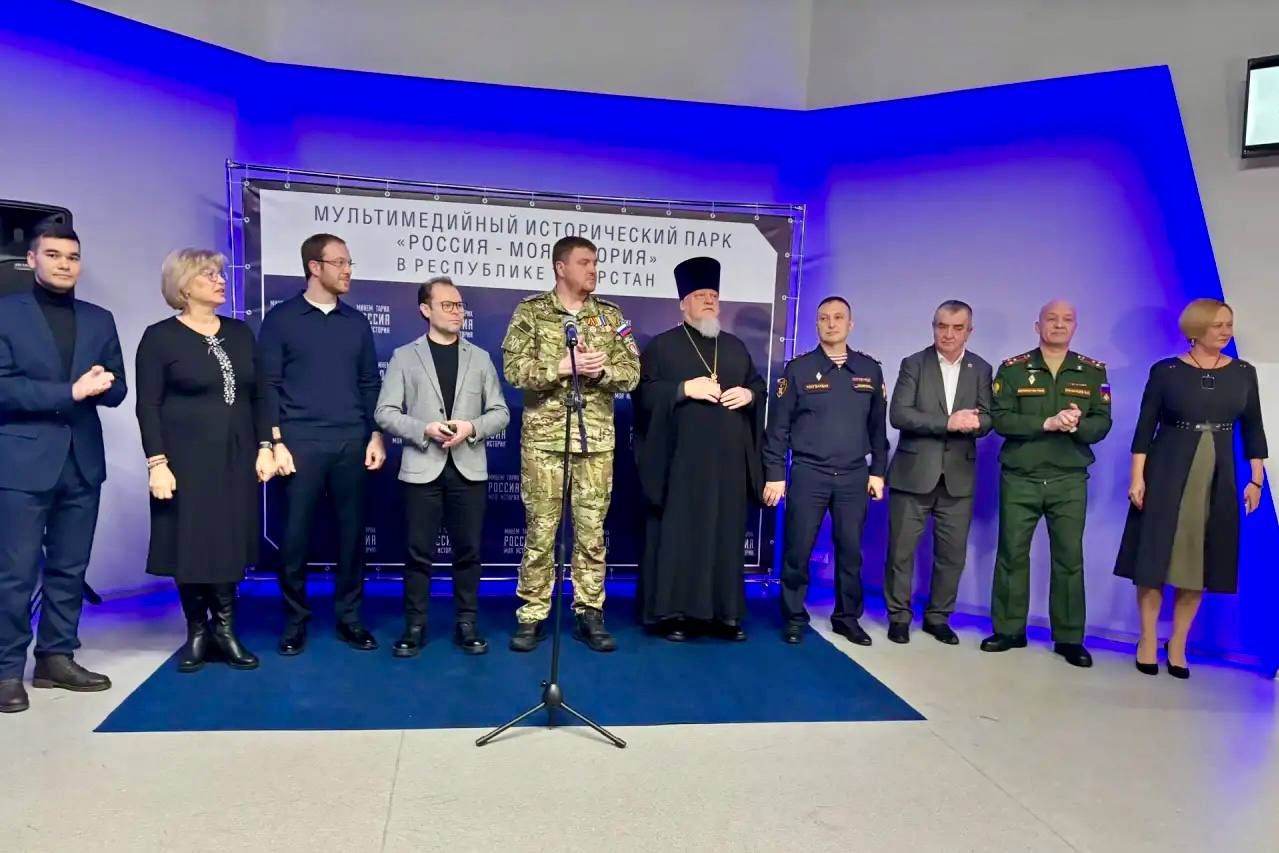 Председатель епархиального отдела по взаимодействию с Вооружёнными Силами принял участие в открытии выставки «Знание. Герои»