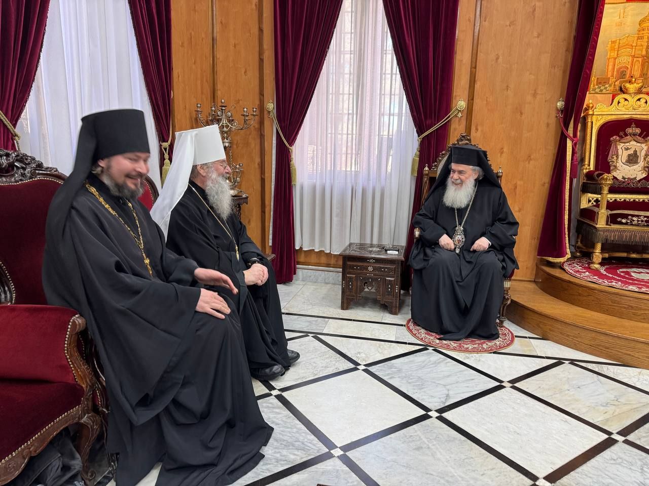 Патриарх Иерусалимский Феофил принял главу Татарстанской митрополии