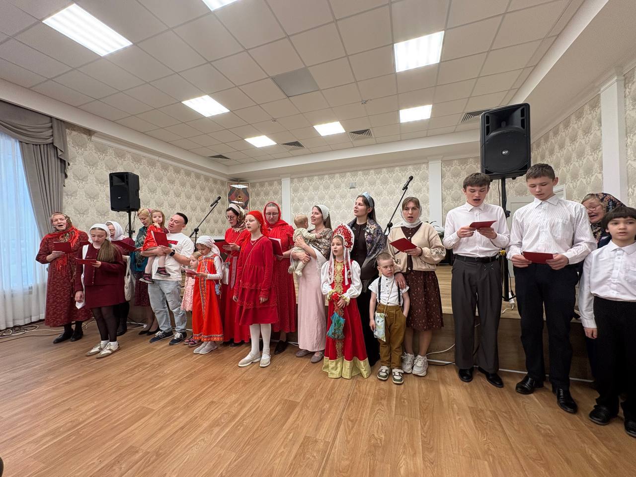 Учащиеся детских воскресных школ первого Казанского благочиния провели совместный пасхальный утренник