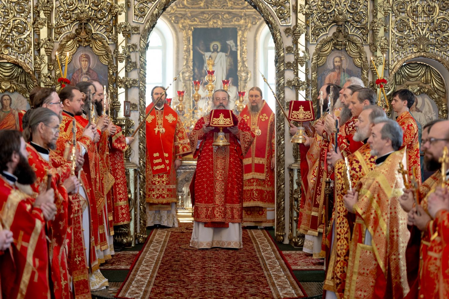 В день отдания праздника Пасхи Христовой архипастыри Татарстанской митрополии совершили Литургию в Раифском Богородицком монастыре