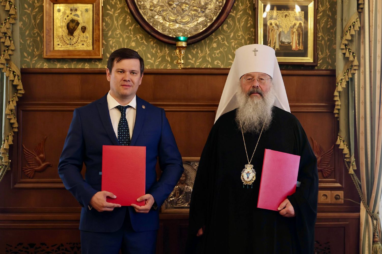 Подписано соглашение о сотрудничестве между Татарстанской митрополией и Государственной инспекцией труда РТ