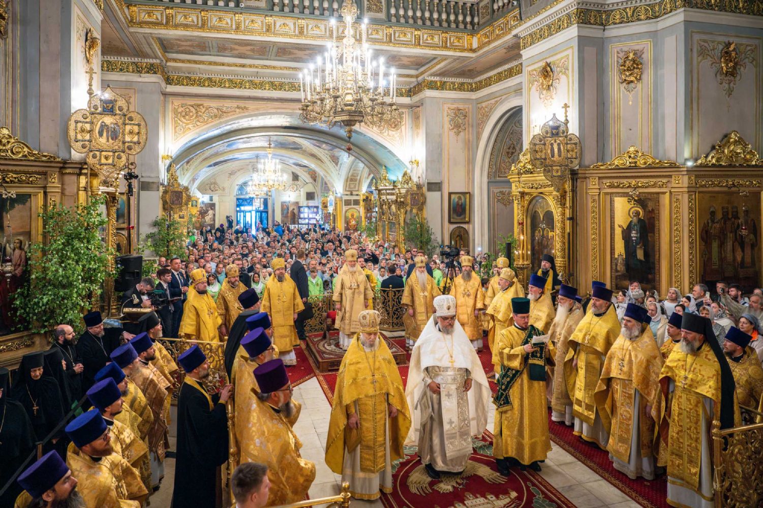 Патриарх Кирилл совершил Литургию в день памяти святителя Алексия в Богоявленском кафедральном соборе в Елохове