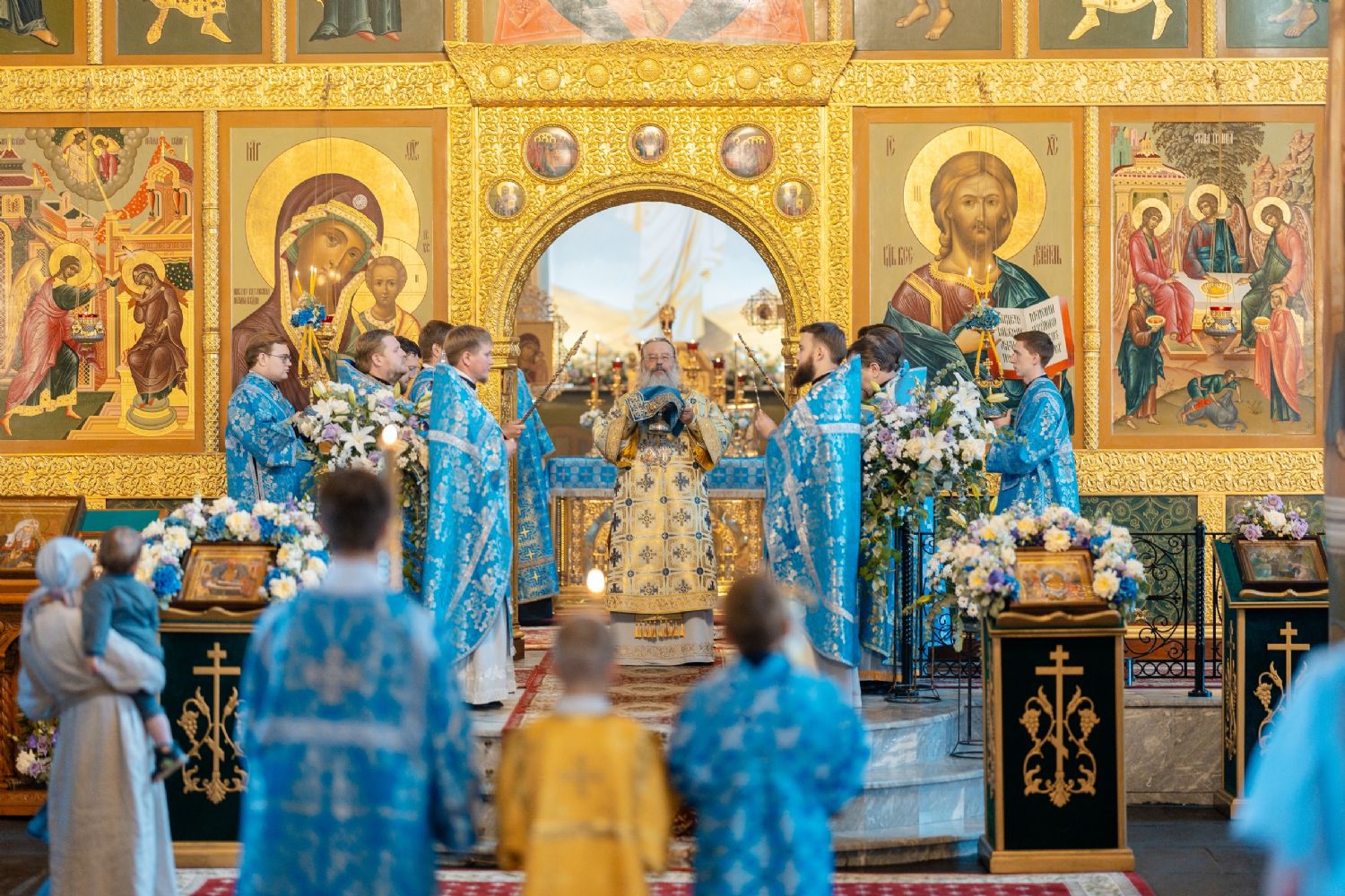 В Неделю 13-ю по Пятидесятнице митрополит Кирилл совершил Литургию в Благовещенском соборе Казанского кремля