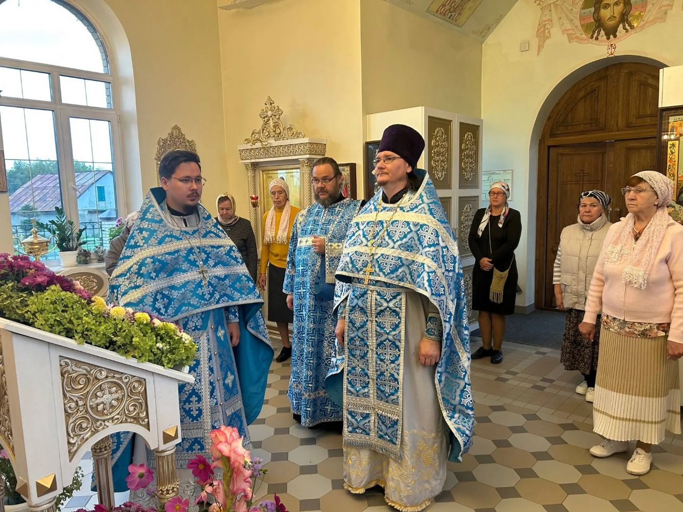 В храме Владимирской иконы Божией Матери в деревне Старые Бирюли прошли церковные торжества