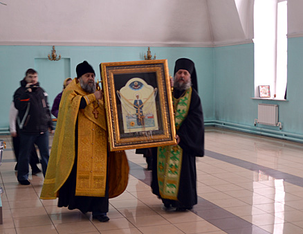 В Мензелинске пребывает икона с мощами блж. Матроны Московской