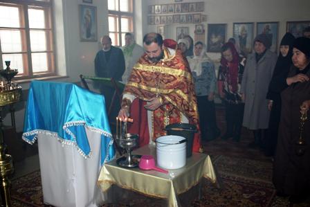 Престольный праздник отметили в храме п. Круглое Поле (фото)