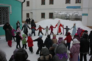 Рождественская ярмарка прошла в Никольском кафедральном соборе (фото)