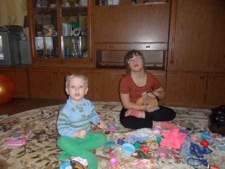 Православная молодежь Нижнекамского благочиния организовала мероприятия по случаю Дня инвалида (фото)