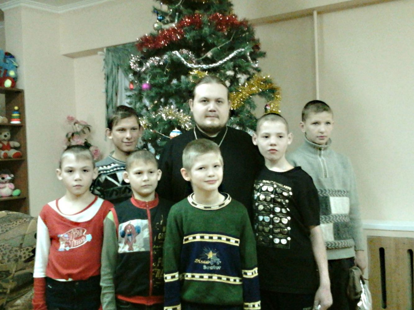 Прихожане Казанско-Богородицкого храма с. Шемордан посетили Детский дом (фото)