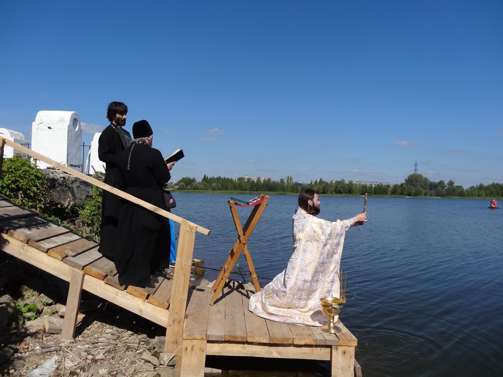 В храме-памятнике на р. Казанке отметили престольный праздник (фото)