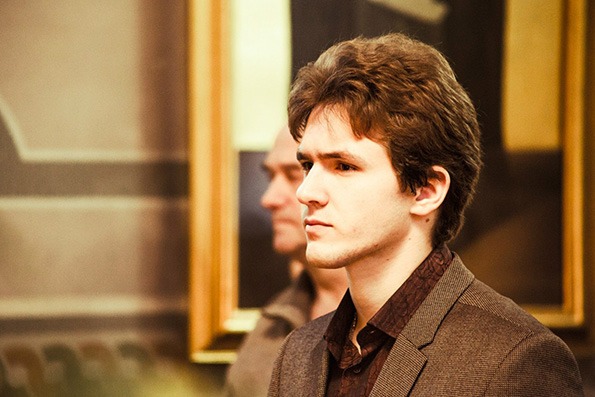 Мужчина в храме