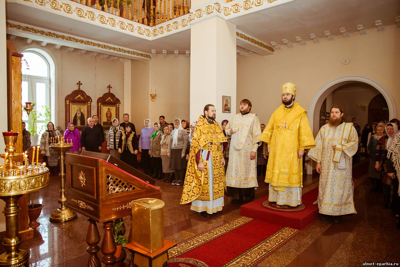 Архиерейское служение в пос. Актюба (фото)