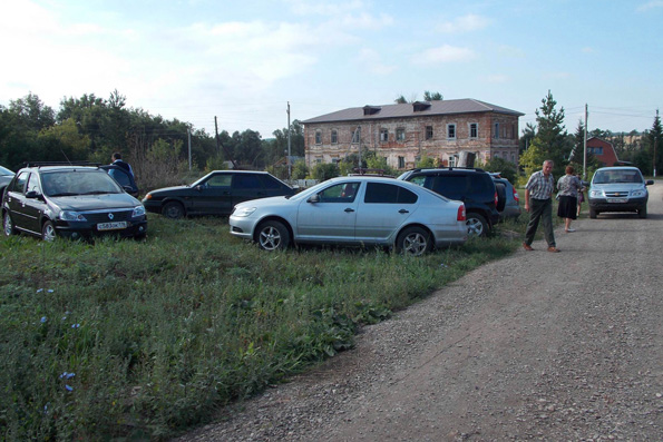 Состоялся автопробег-экскурсия в восстанавливающийся Александро-Невский мужской монастырь