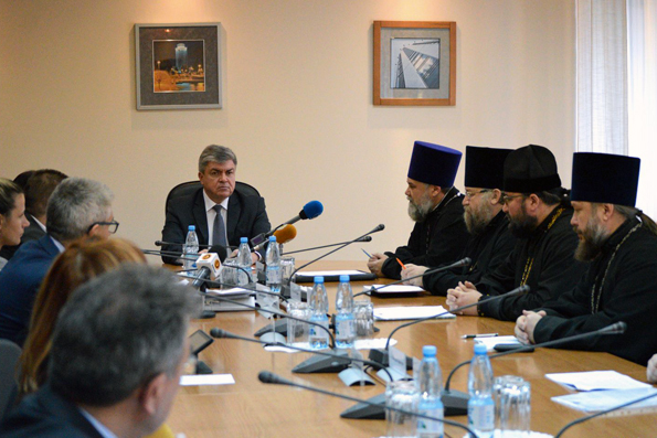 Мэр Набережных Челнов провел встречу с представителями духовенства