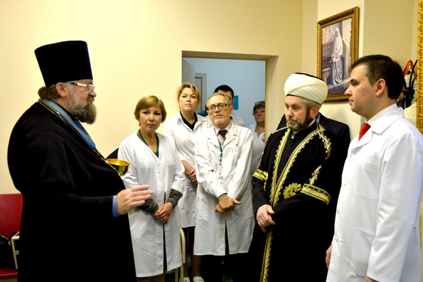 В БСМП Набережных Челнов открыли молельные комнаты