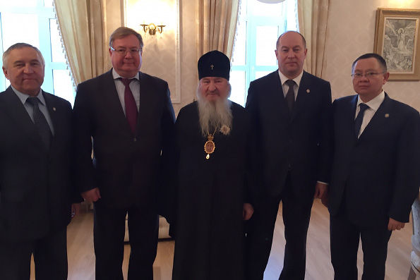 Вопросы сотрудничества обсудили в ходе встречи в Раифском монастыре Казани С. Степашин и митрополит Феофан