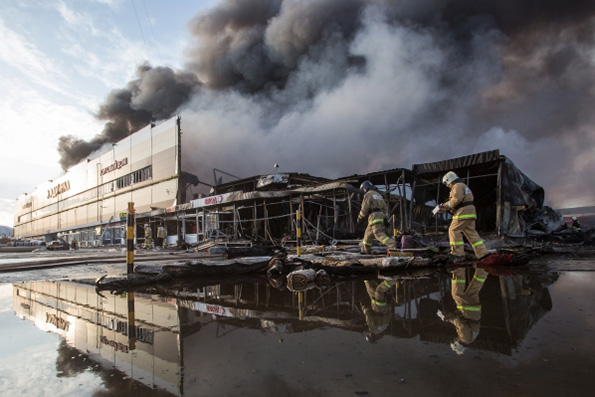 Пожар в ТЦ «Адмирал»