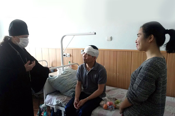 Священнослужители Казанской епархии навестили в больницах пострадавших при пожаре