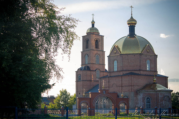 Храм Пресвятой Троицы, село Чистопольские Выселки