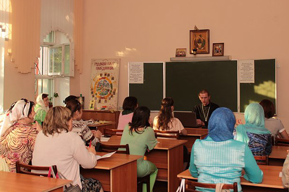 На катехизаторских курсах прошли выпускные экзамены