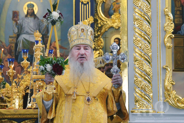 Митрополит Феофан совершил прощальную Божественную литургию в Симбирске