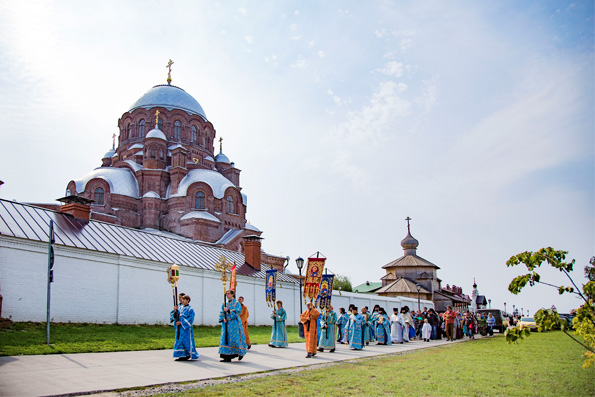В Свияжском Успенском монастыре в день Успения Богородицы прошли молитвенные торжества