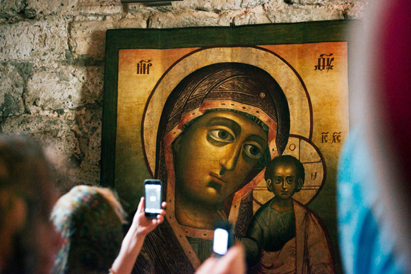 Две экспозиции одного образа: духовные связи