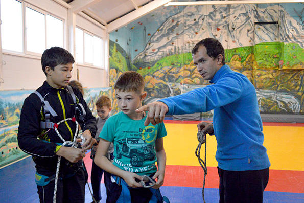 В Клубе юных спасателей Набережных Челнов начались новые занятия 