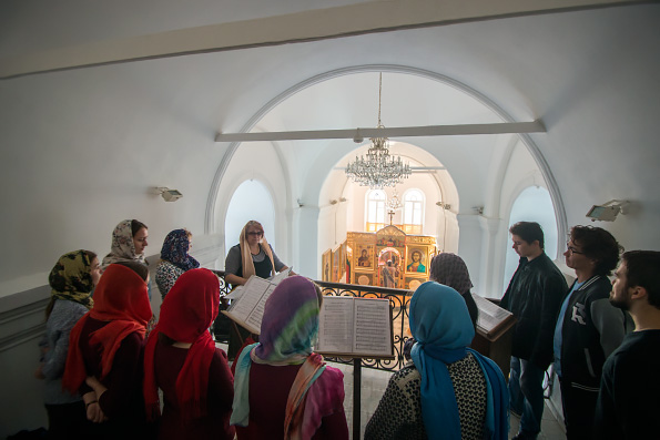 В Богоявленском соборе Казани состоялась молодежная Литургия