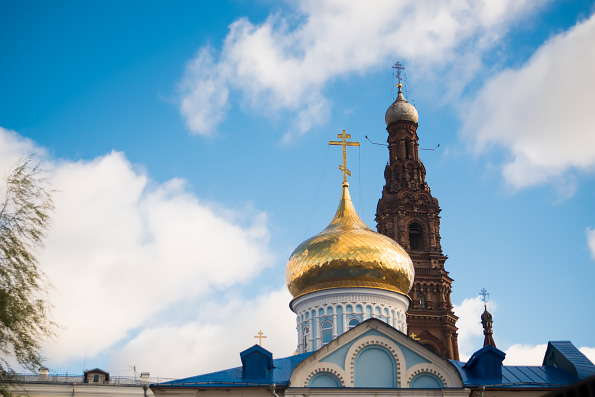 В Богоявленском соборе Казани состоялась молодежная Литургия