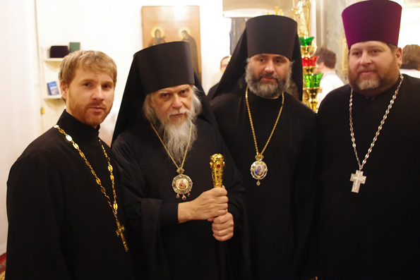 Секция, посвященная переводу богослужения на жестовый язык