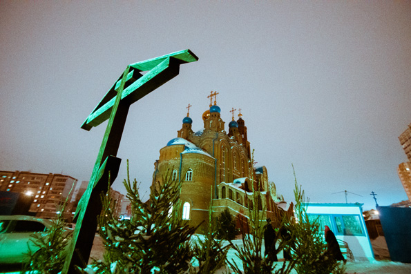 В канун Недели по Рождестве Христовом митрополит Феофан возглавил богослужение в казанском храме прп. Сергия Радонежского