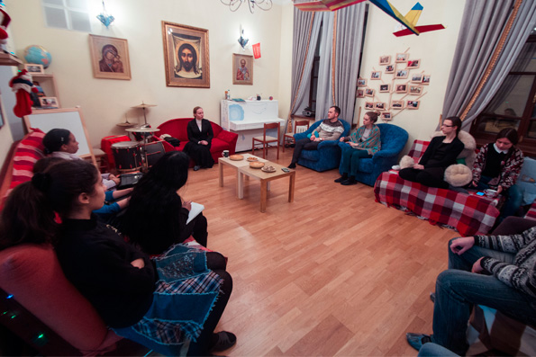 В молодежном клубе «Азбука» состоялась встреча на тему «Русская литература и Православие»