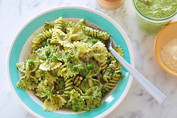 Паста с горошком и песто 