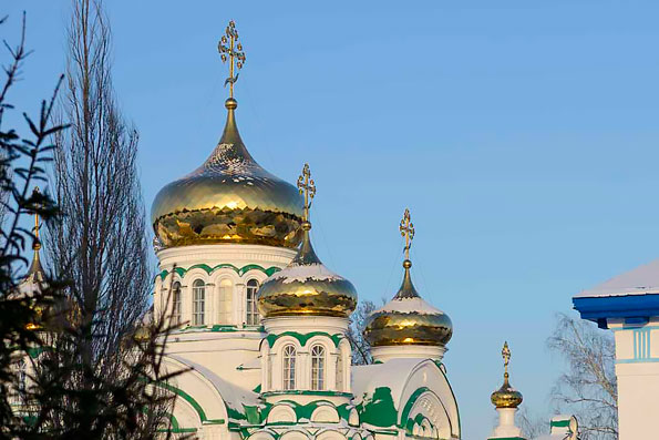 Поклоняюся Отцу и Сыну и Святому Духу